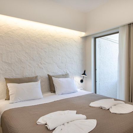 Varouxakis Hotel 플라타니아스 외부 사진