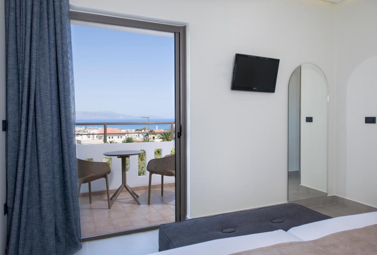 Varouxakis Hotel 플라타니아스 외부 사진